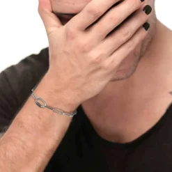 Clearance Bracciale catena a maglia larga diamantata con elemento ovale al centro in black oil Bracciali