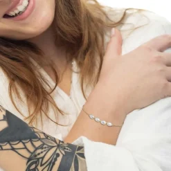 Hot Bracciale catena cross con perle ovali Bracciali