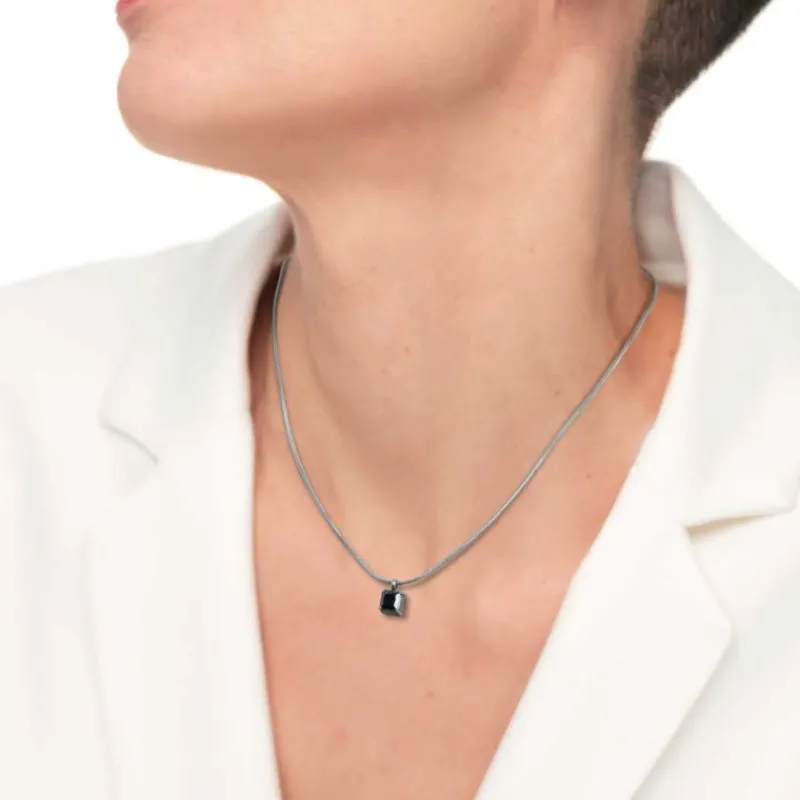 Discount Collana con zircone nero quadrato Collane
